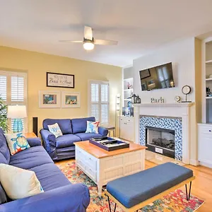 Beautiful Hilton Head House 5 Min Walk To Beach! Holiday home Hilton Head Island